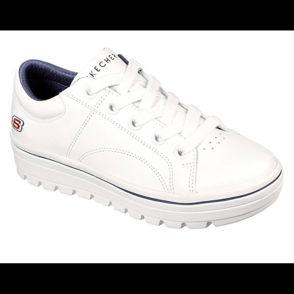❣️EUC- WHITE & NAVY STREET CLEATS 2  SNEAKERS